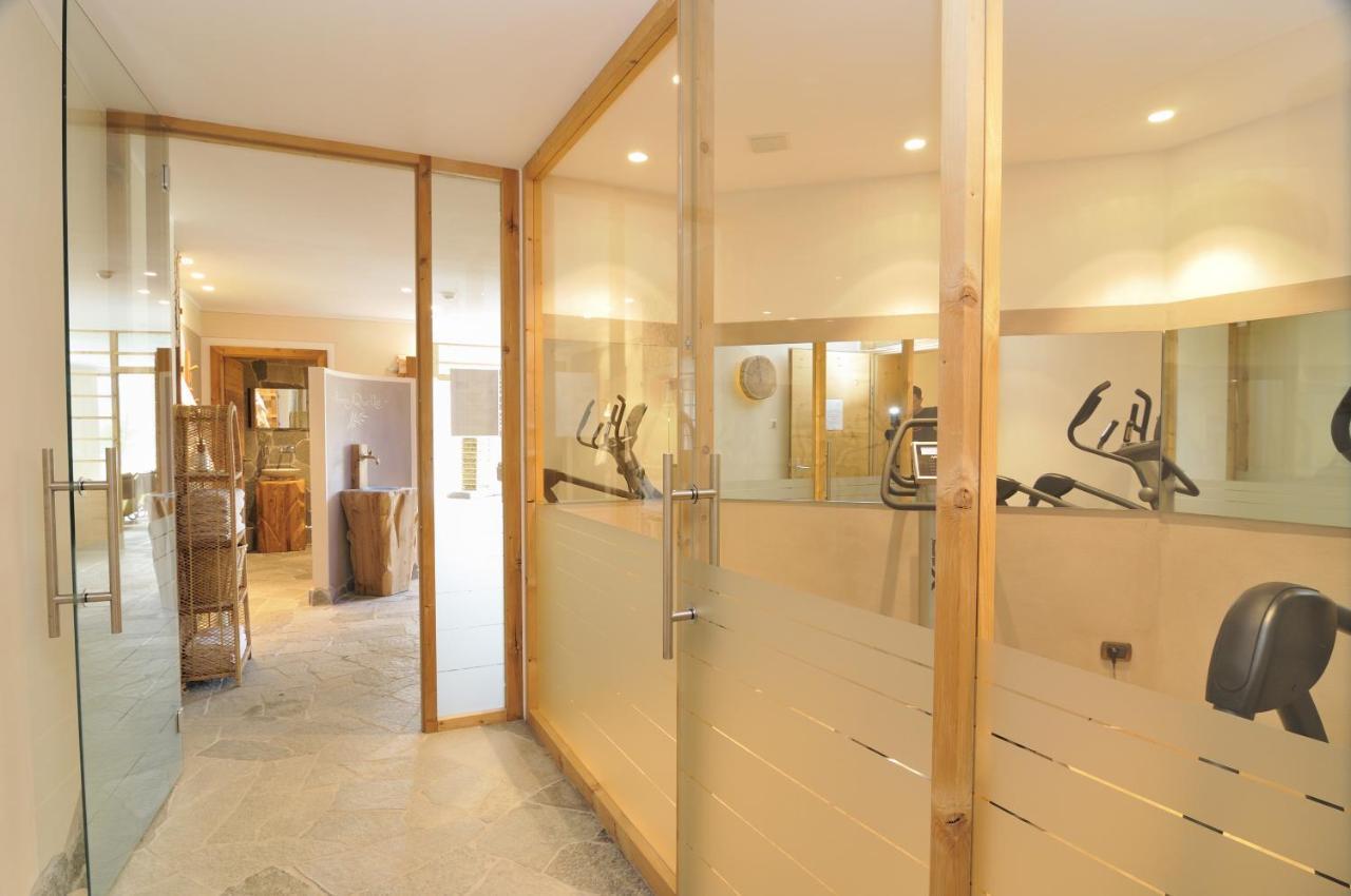 סלבה די ואל גרדנה Hotel Chalet Dlaces מראה חיצוני תמונה